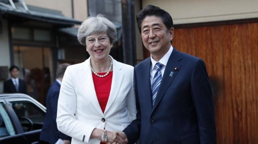 May, Brexit sonrası şirketlerin kaygılarını gidermek için Japonya’da