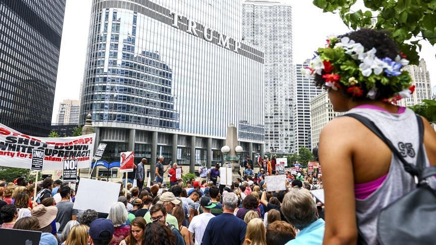 ABD’de artan ırkçılık ve nefret olayları protesto edildi