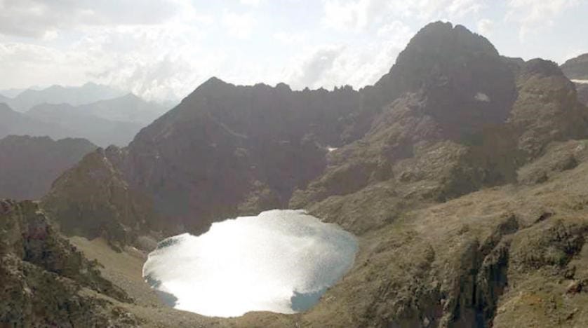 Kaçkar Dağları’ndaki ‘Buzul Göller’ turistleri cezbediyor