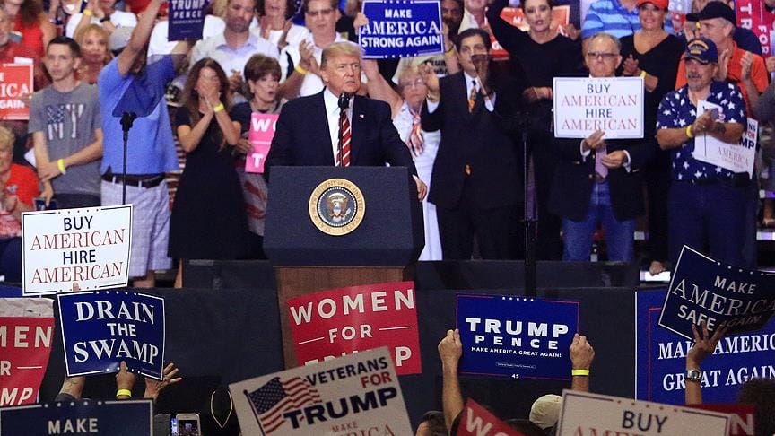 Trump Amerikan medyasına ‘ateş püskürdü’