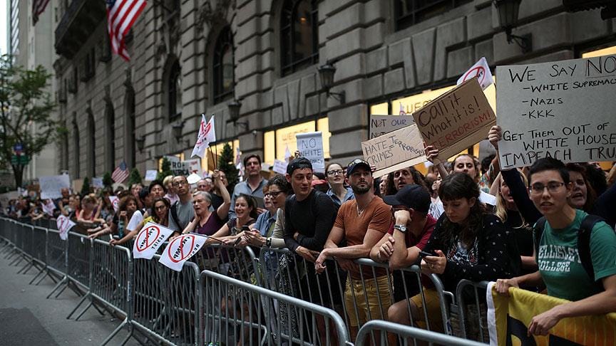 Trump’a New York’taki evinin önünde protestolu karşılama
