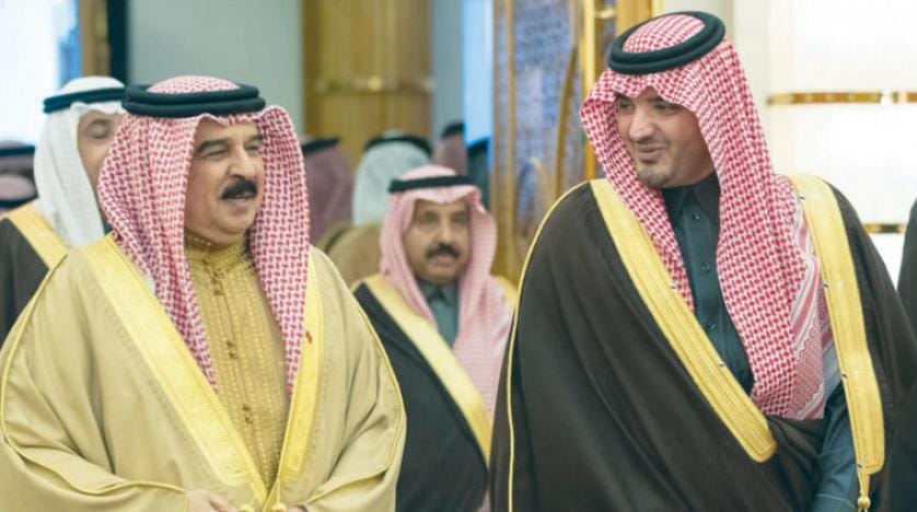 Bahreyn Kralı, Suudi Arabistan İçişleri Bakanı ile bir araya geldi