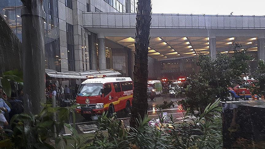Cakarta’da borsa binasında tavan çöktü