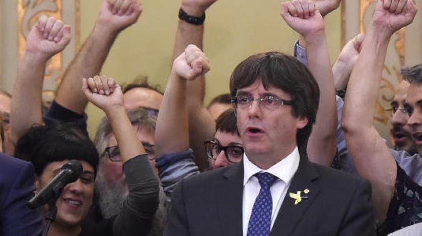 İspanya yargısı, Puigdemont’un görevine dönmesini engelliyor