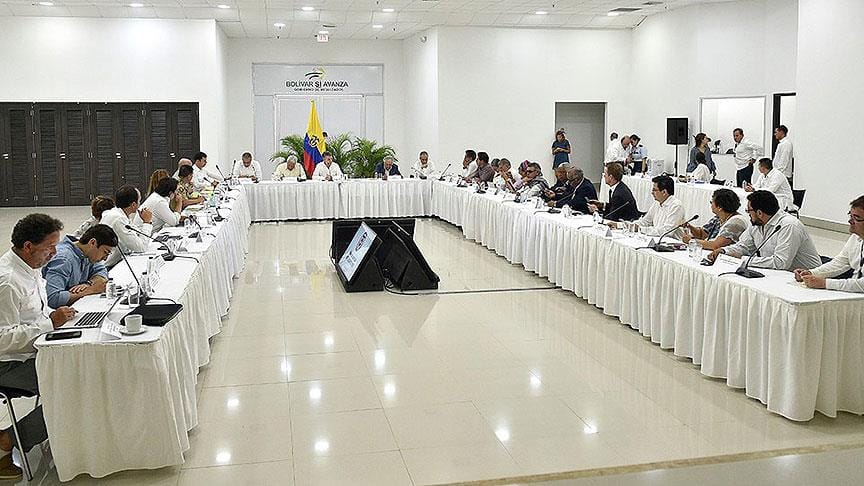 Kolombiya’da hükümet ve FARC liderleri bir araya geldi