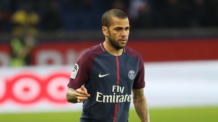 PSG’li Alves’e 3 maç ceza