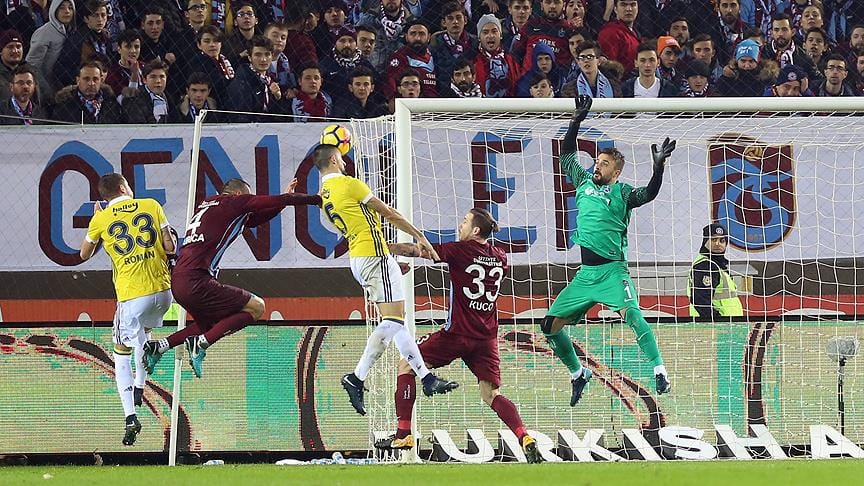 Trabzonspor ile Fenerbahçe 1-1 berabere kaldı