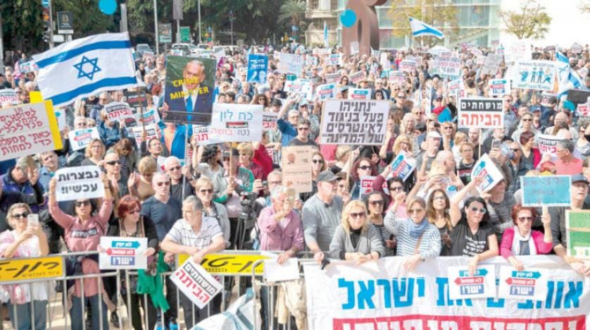 Binlerce İsrailliden Netanyahu’ya ‘istifa’ çağrısı!