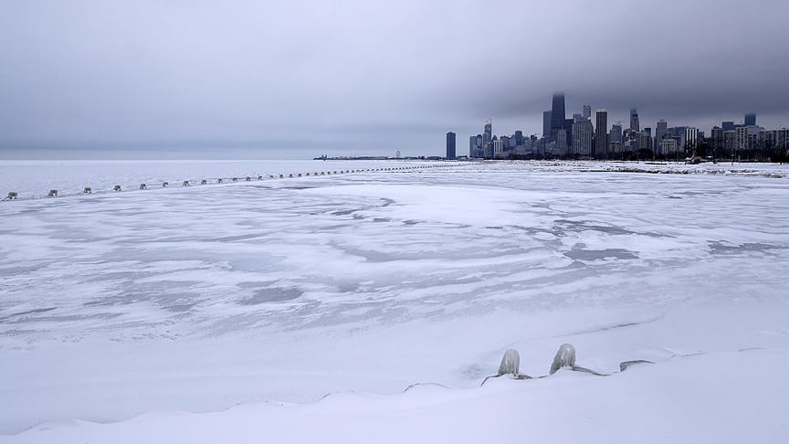 Chicago’yu kar fırtınası vurdu