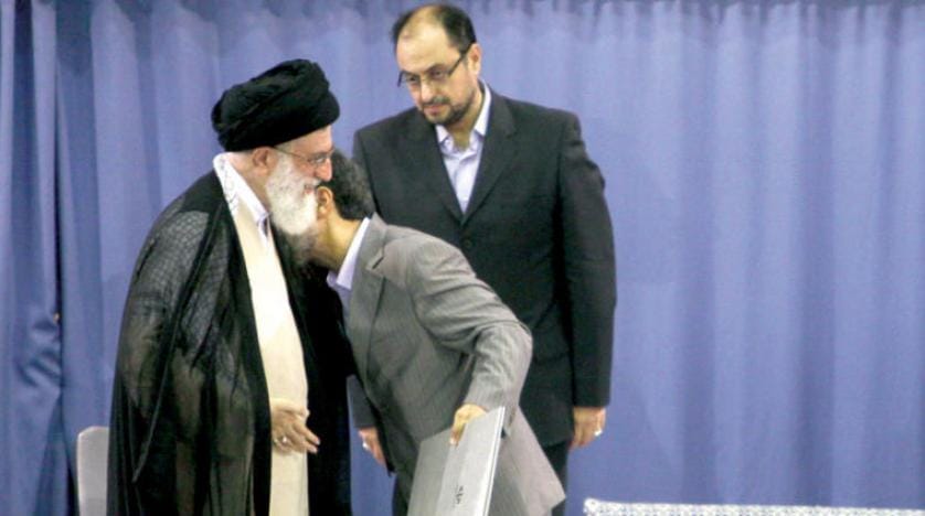 Ahmednejad’dan Hamaney’e reformcuları ve muhafazakârları rahatsız eden mektup