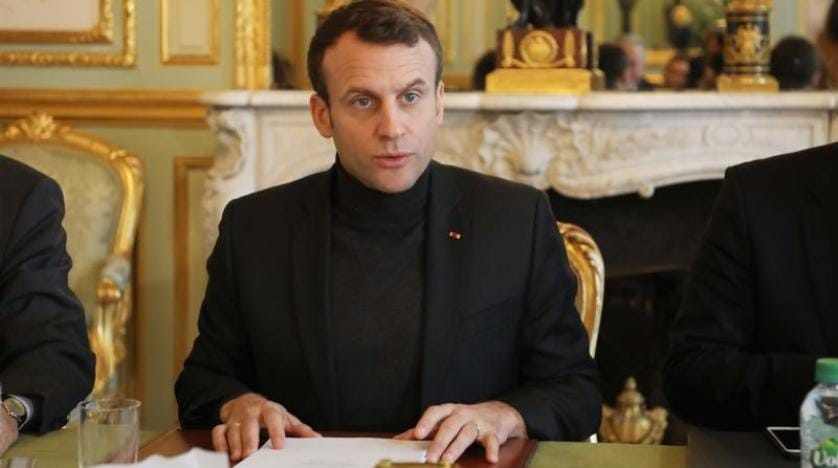 Macron: Esed sivillere kullanırsa kimyasal silahların bulunduğu yeri vururuz
