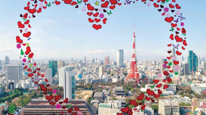 Tokyo sokaklarında Sevgililer Günü heyecanı