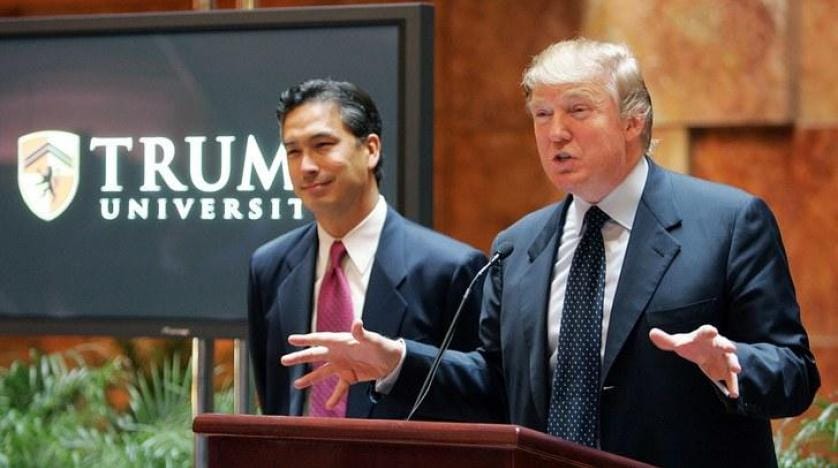 Trump kendisine dolandırıcılık davası açan öğrencilere 25 milyon dolar ödeyecek