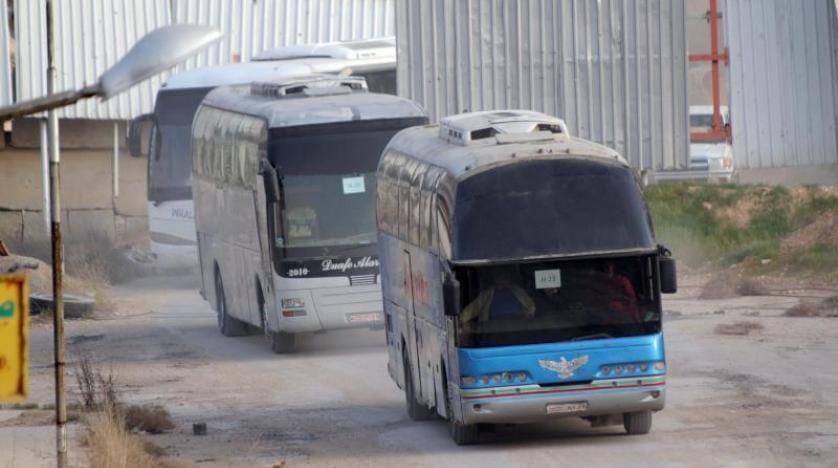 Doğu Guta’dan tahliye edilen ilk kafile İdlib’e ulaştı