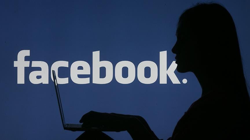 Facebook hisseleri son 5,5 yılın en sert günlük düşüşünü yaşıyor