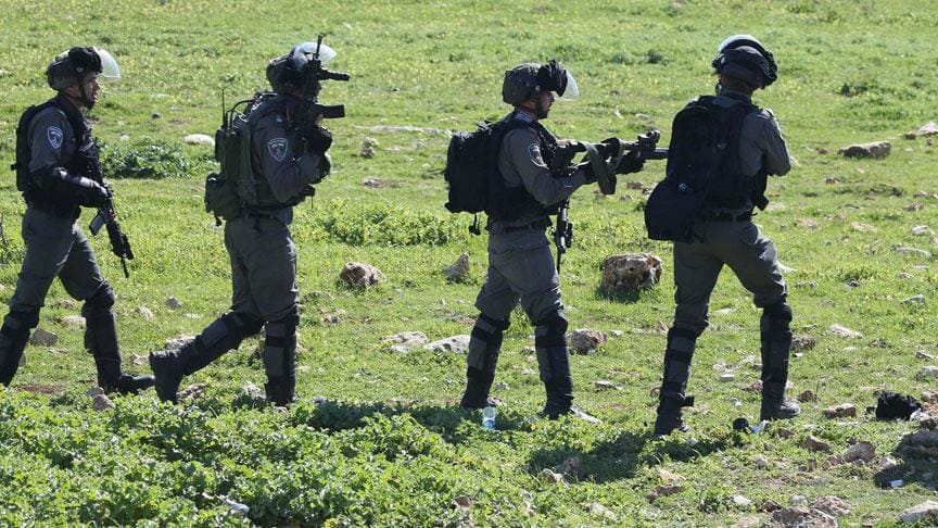 İsrail polisi, Filistinli çocuğu hastanede gözaltına aldı