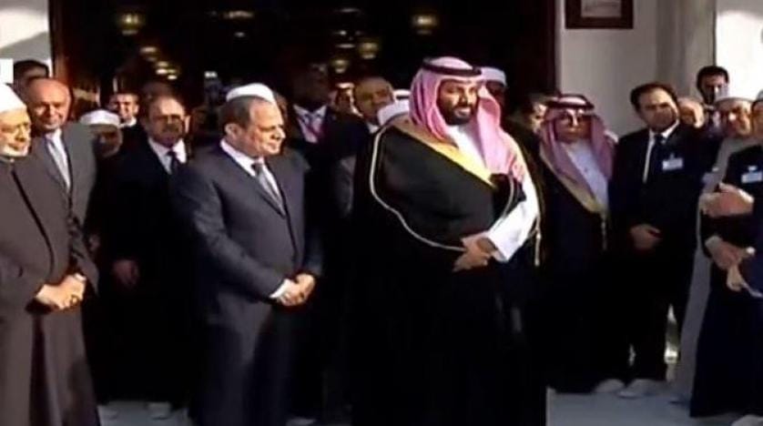 Sisi ve Muhammed bin Selman, restorasyon açılışı için el-Ezher Camii’nde