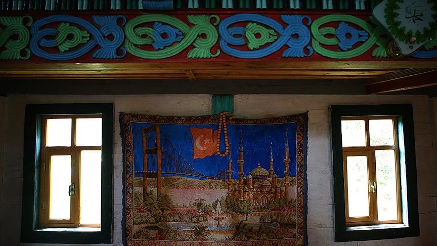 Artvin’in tarih kokan rengarenk camileri