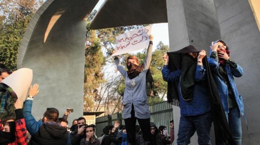 İran’daki ‘Özgürlük Hareketi’ rejimi çöküş konusunda uyardı
