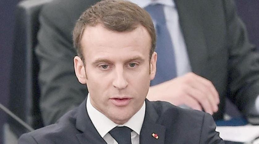 Macron, Fransa’da demokrasi tartışması başlattı