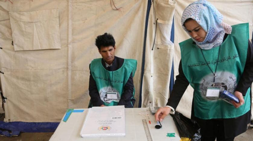 Taliban, Afganistan’daki bir seçim merkezine saldırdı