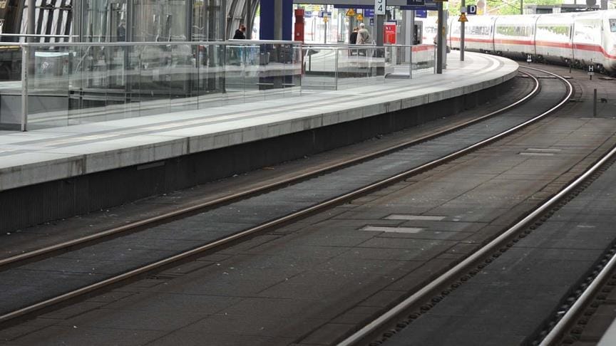 Almanya’da tren kazası