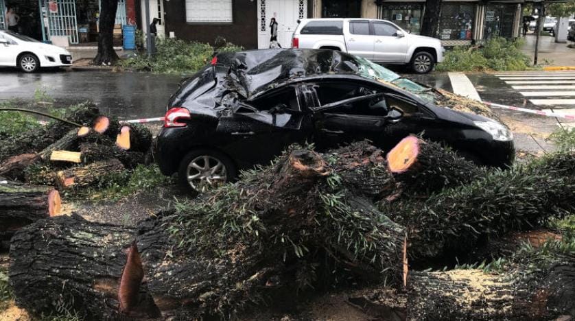 Buenos Aires’te şiddetli fırtına: 2 ölü