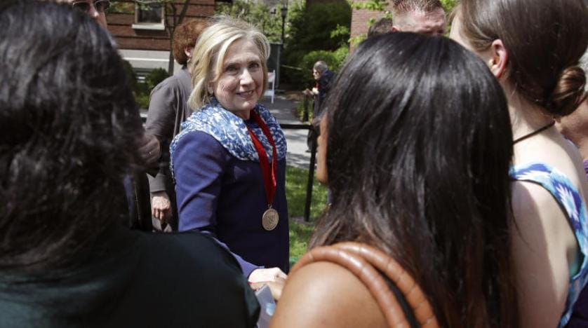Hillary Clinton Facebook CEO’su olmak istiyor
