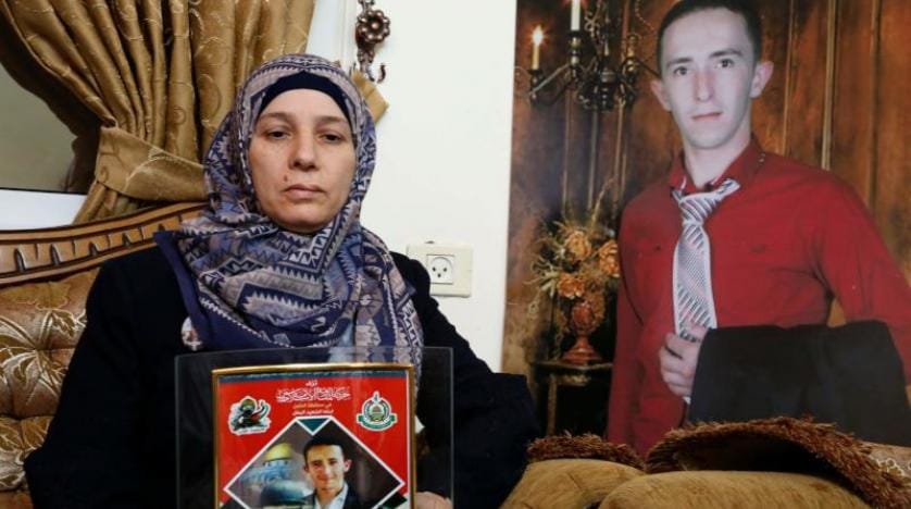 Yaralı Filistinliyi öldüren İsrail askeri serbest bırakıldı