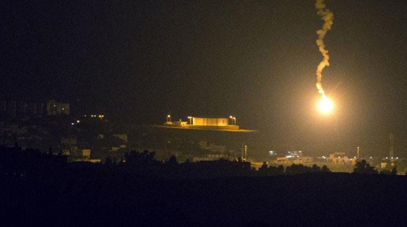 İsrail, Hamas’a ait askeri noktaları vurdu