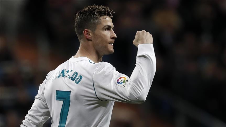 Ronaldo, Neymar ve Messi’ye fark attı