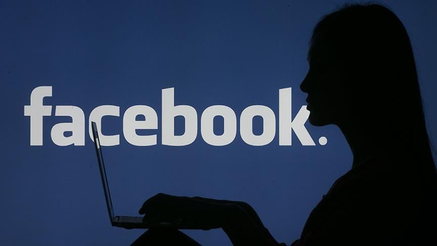 Facebook’un kullanıcı verilerini cep telefonu üreticileriyle paylaştığı iddiası