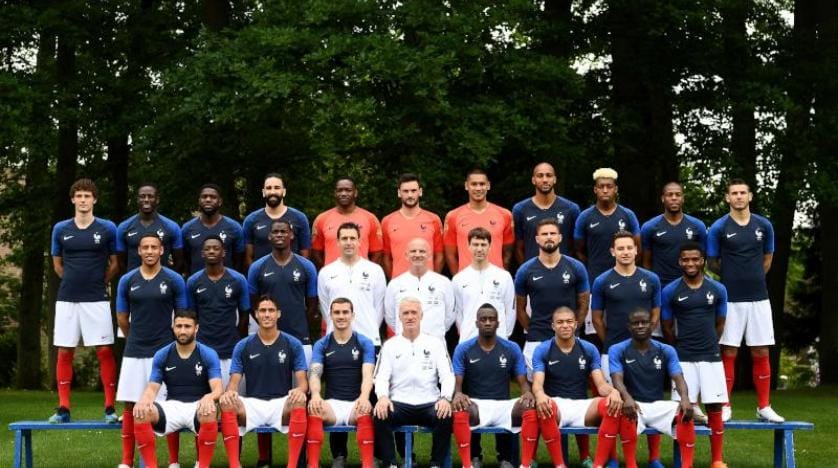 Fransa Milli Takım Teknik Direktörü Deschamps, Napolyon’un ayak izlerini takip ediyor