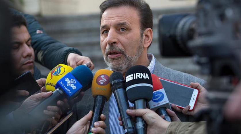 İranlı parlamenterler Ruhani’den ekonomi kurmaylarını değiştirmesini istiyor