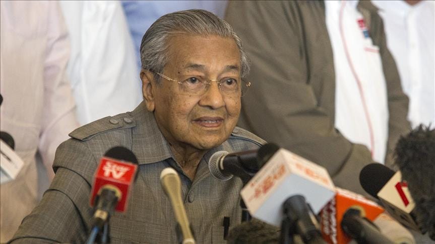 Malezya Başbakanı Mahathir, Güney Çin Denizi’nde savaş gemileri istemiyor