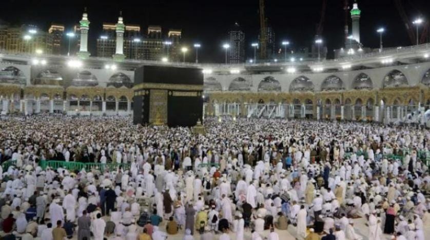 Suudi Arabistan: Umre için gelen Katarlılara kapımız açık