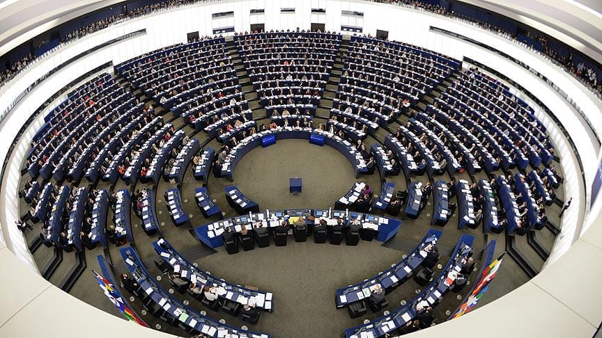 AP’den Schengen’e girişlerde ön kayıt düzenlemesine onay