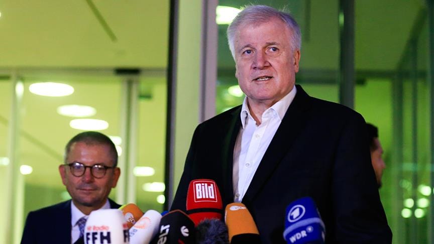 Almanya’da hükümet sığınmacı krizinde anlaşmaya vardı