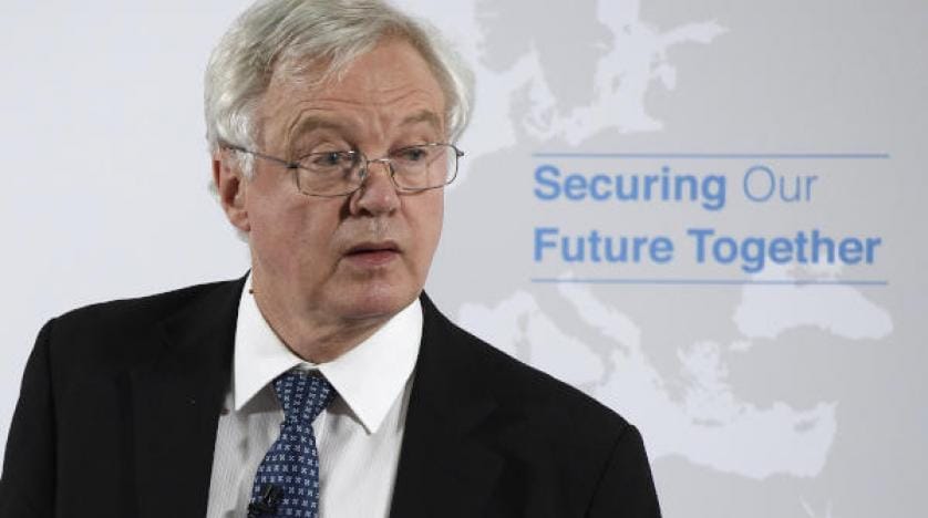 Brexit Bakanı istifa etti