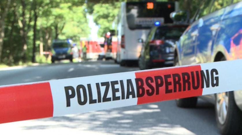 Almanya’da otobüste bıçaklı saldırı: 14 yaralı