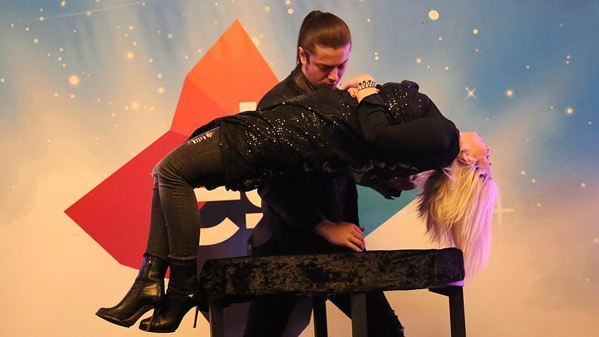 İllüzyonist Aref’i kobra yılanı ısırdı