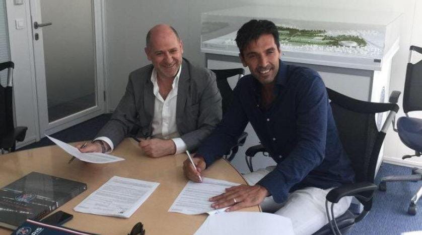 Kaleci Buffon PSG’de