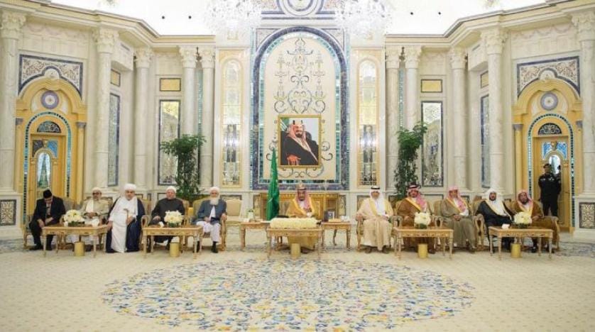 Alimleri kabul eden Kral Selman’dan diyalog ve uzlaşı vurgusu