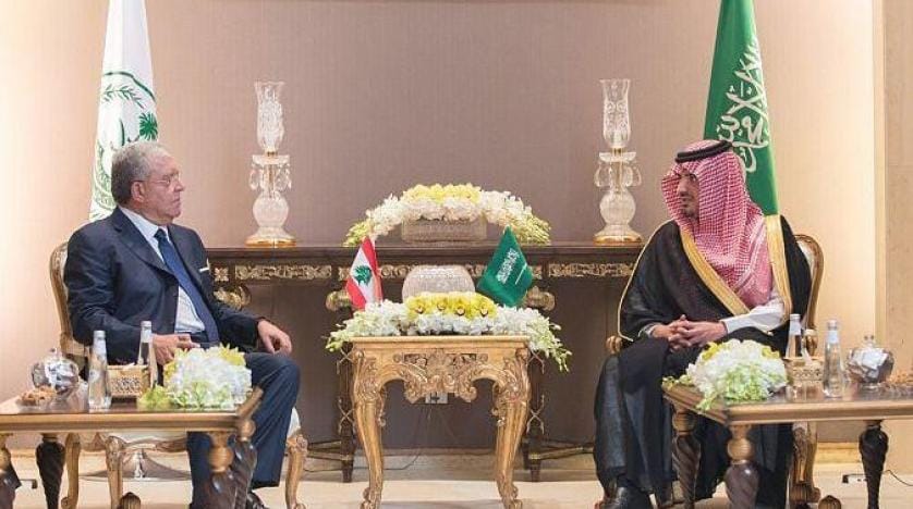 Suudi Arabistan İçişleri Bakanı Lübnanlı mevkidaşı ile bir araya geldi