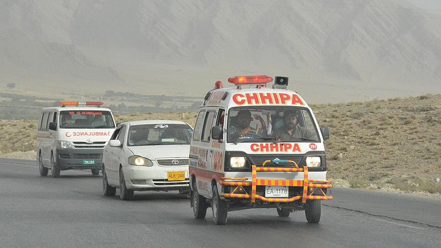 Pakistan’da milletvekili adayına bombalı saldırı