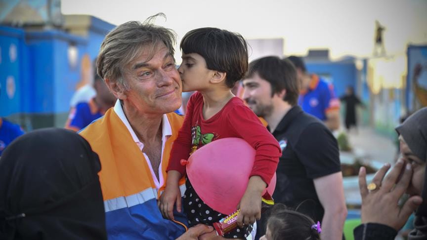 Ünlü Türk cerrah Dr. Mehmet Öz Suriye’de