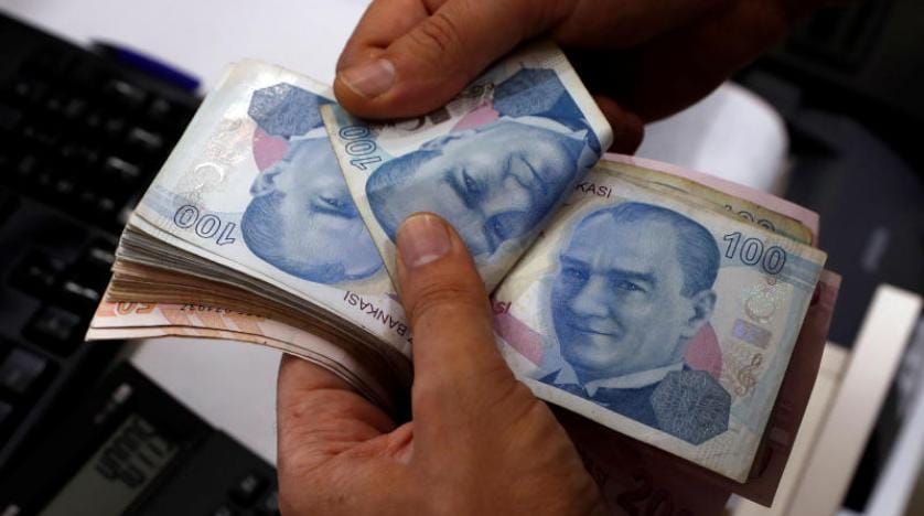 Türk lirası yeniden düşüşe geçti