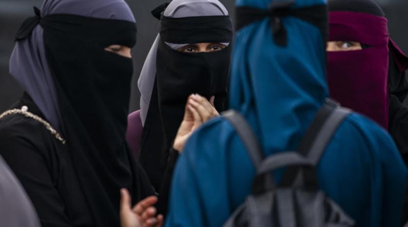 Avrupa’daki ‘peçe’ krizi İslamofobi’yi körükledi