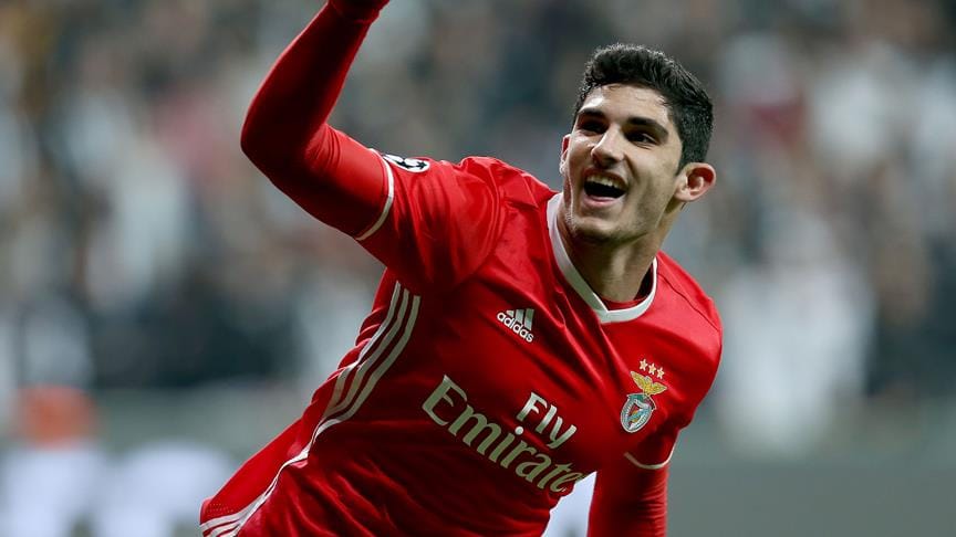 Valencia, Guedes’i renklerine bağladı