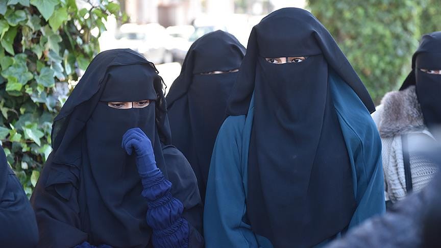 Burka savaşı ve politik oportünizm